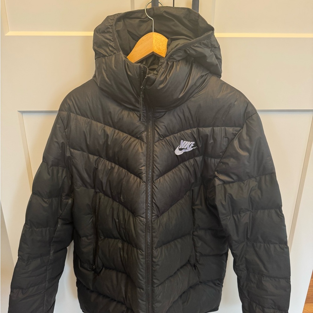 Nike Black Puffer Jacket with Hood and Chevron Quilting / men large